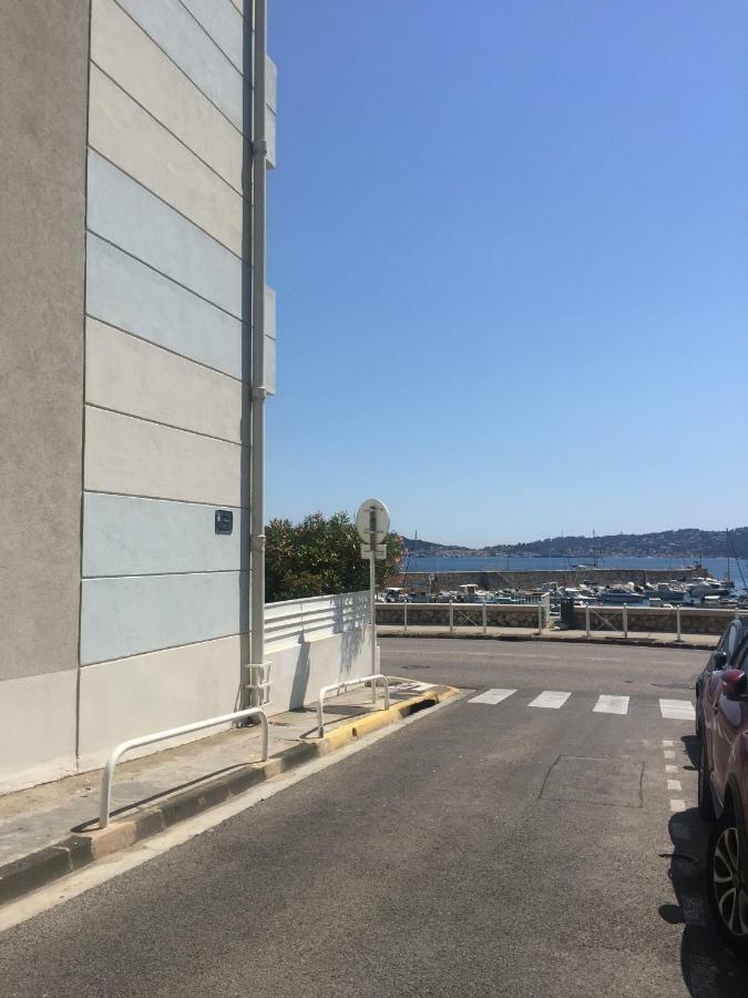 Le Suffren, Ventile ,Wifi, A 100 M De La Plage Тулон Экстерьер фото